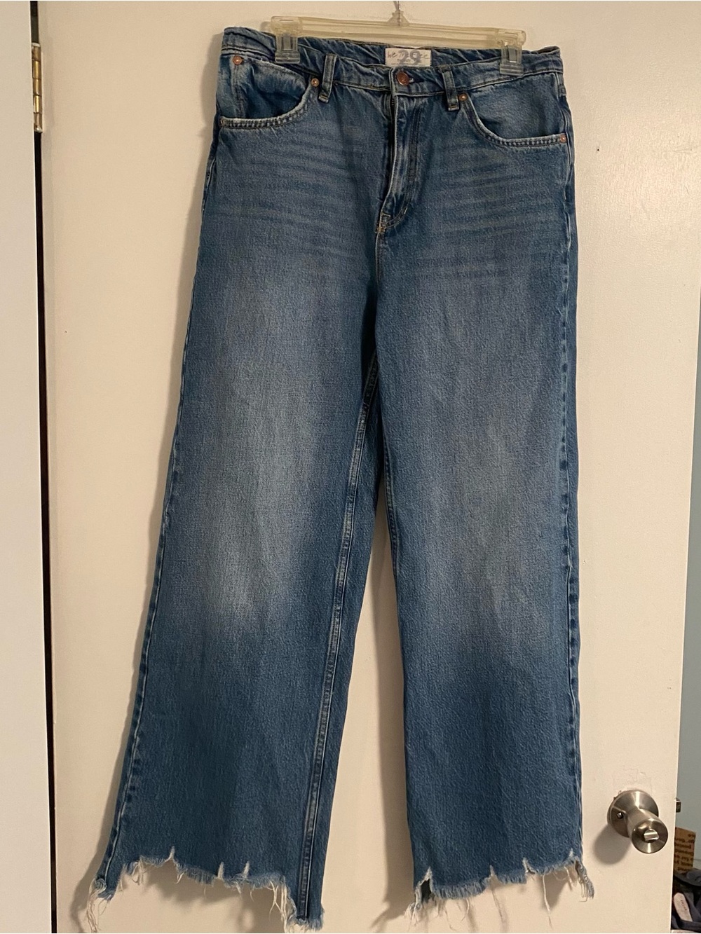 WORN ONCE Free People We The Free Jeans Sz 29 Wide Leg Loose Baggy Fray Hem 100%